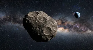 W nocy z 9 na 10 sierpnia w pobliżu Ziemi przeleci planetoida 2019 NY2. Choć obiekt został zaliczony do grupy tzw. potencjalnie niebezpiecznych, astronomowie nie mają żadnych wątpliwości, że podczas tego przelotu naszej planecie nic nie zagraża.