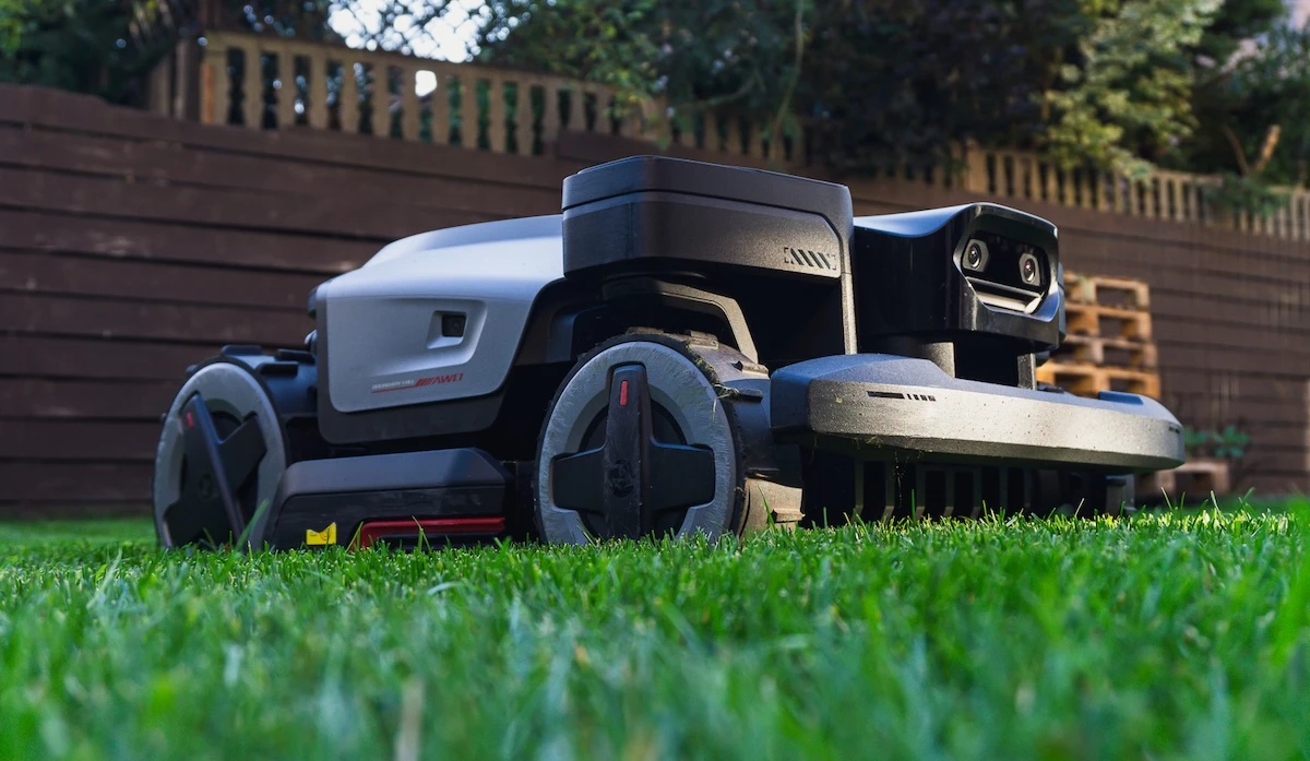Użyłem robota koszącego 4x4 i nie ma już dla mnie powrotu. Roborock RockMow Z115 - test