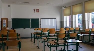 Poseł zaniepokojony eDziennikiem. "Testy na żywym organizmie szkoły"
