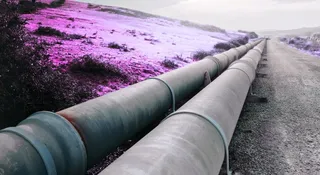 Tunel pod plażą w Gdańsku gotowy. Tędy popłynie gaz z FSRU