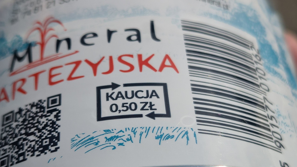 Policja ograła system kaucyjny. A ty stój przy butelkomacie, Polaku