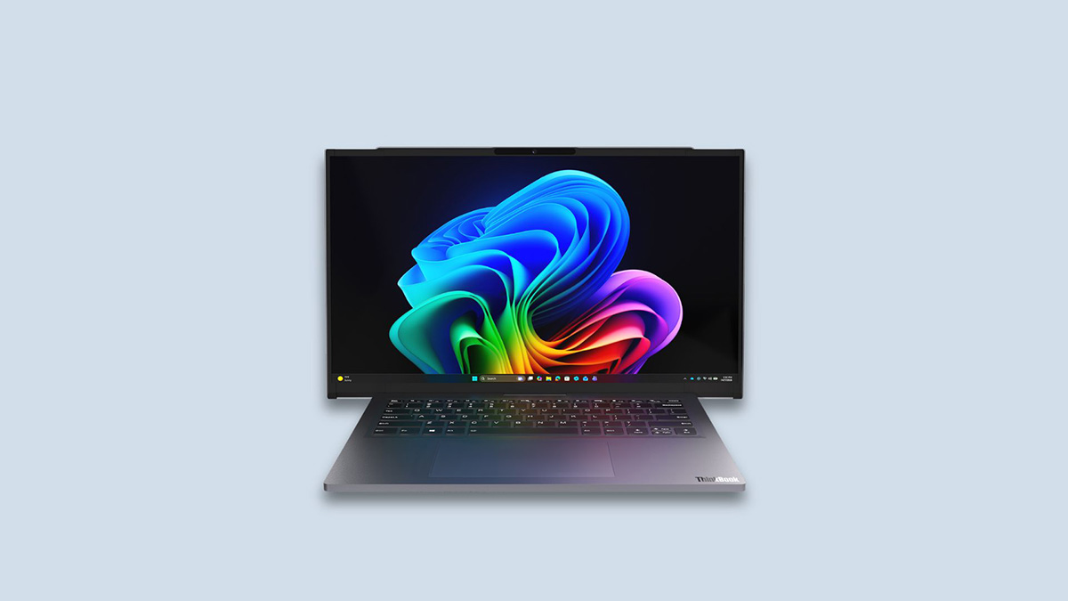 Laptop z płynną formą. Lenovo pokazuje „łabędzia” rosnącego w oczach