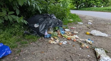 Wyrzucasz śmieci na lewo? Uśmiechnij się, jesteś w ukrytej kamerze
