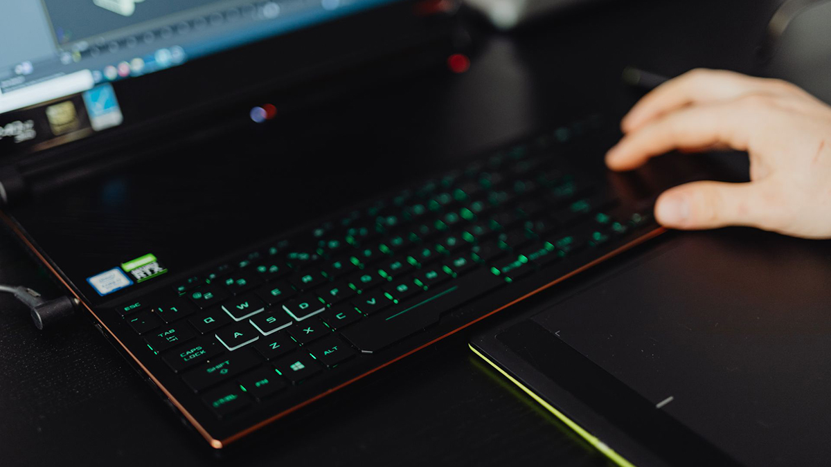 Taki laptop ma dziś dla ucznia najwięcej sensu. choćby jeżeli nie gra