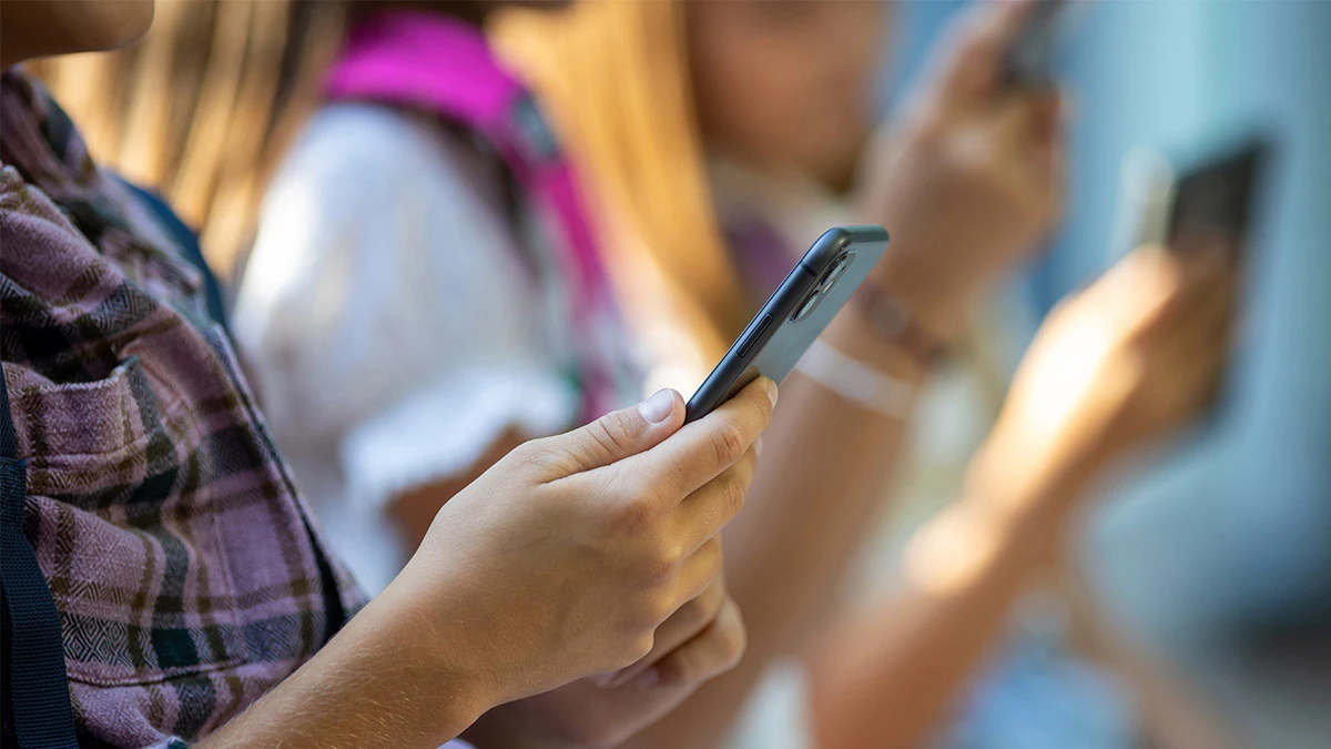 Uczeń nie odda telefonu. Co może nauczyciel?