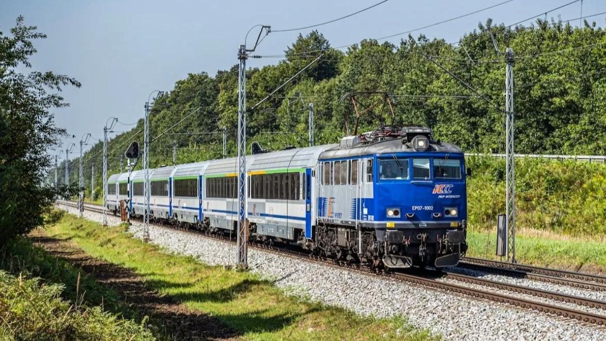 PKP wskazało bazę „rakiet na szynach”. Ma być co najmniej 320 km/h