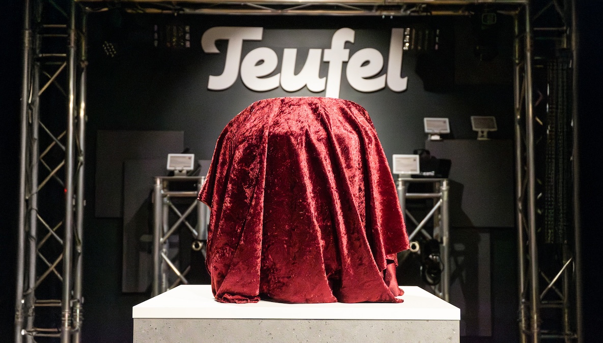 Bestia, nie głośnik. Teufel Ikonio jest jak dzieło sztuki i ma coś unikalnego – test