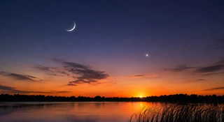 Wrzesień przyniesie kilka ciekawych okazji do obserwacji nocnego nieba. W Polsce zobaczymy między innymi bliskie spotkania Księżyca z Marsem, Jowiszem i Wenus, równonoc jesienna, nadejście astronomicznej jesieni oraz pełnię nazywaną Księżycem Żniwiarzy lub Kukurydzianym Księżycem.