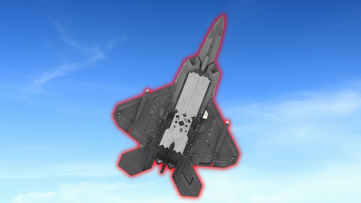 F-22 przyłapany. Najnowsze zdjęcia zdradzają, co ma pod skrzydłami