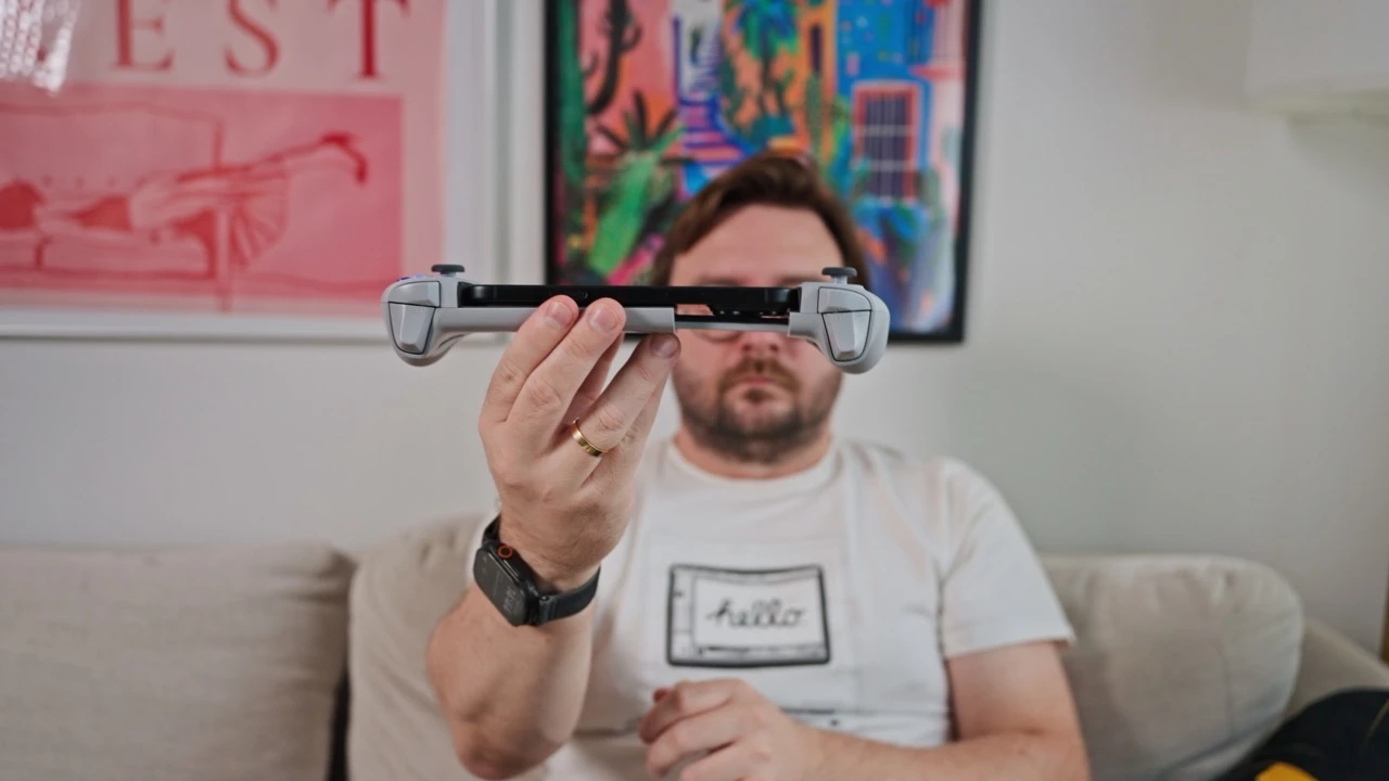 Do nowych modeli iPhone’ów pasuje również mój pad GameSir G8
