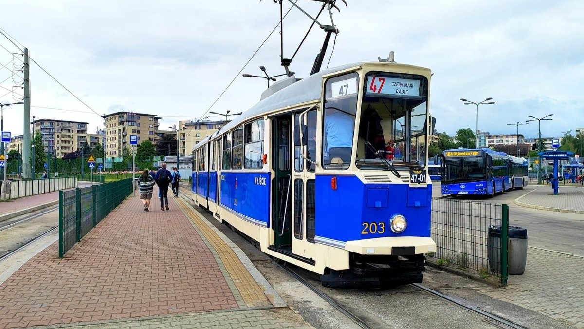 Oprogramowanie nie wpuściło tramwajów pod ziemię. Wielka wpadka w Krakowie