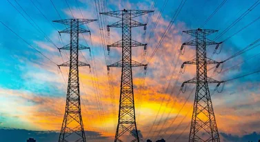 Niepozorne przedmioty paraliżują sieć. Sabotaż obnaża kruchość systemu energetycznego