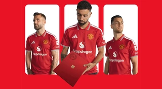 Qualcomm Manchester United Surface Laptop