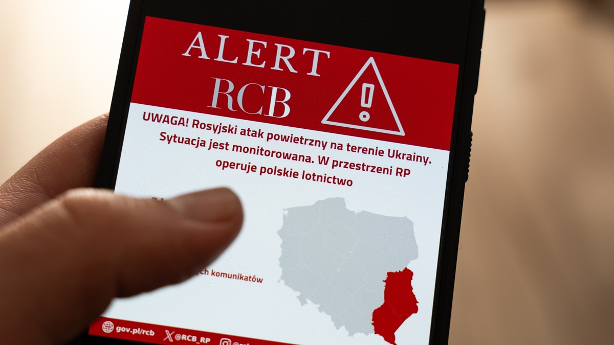 Miliony na ratowanie alertu RCB. Już nie pomylą województw
