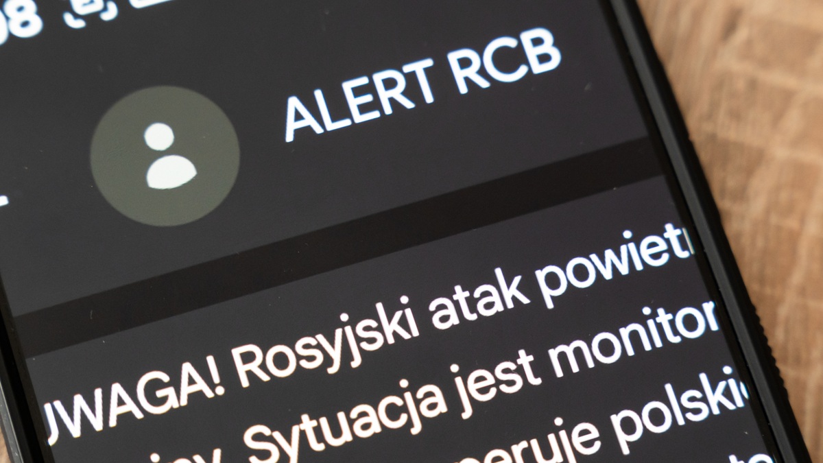 Alert RCB każe szukać schronu. Lekarz pyta wprost: tylko gdzie ten schron?