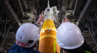 NASA przedstawiła swój aktualny harmonogram podboju Księżyca. Plan jest ambitny, a terminarz napięty. Zgodnie z ujawnionymi założeniami człowiek ma znów stanąć na Srebrnym Globie w 2028 r. w ramach misji Artemid IV. W przyszłym roku czeka nas próba generalna.