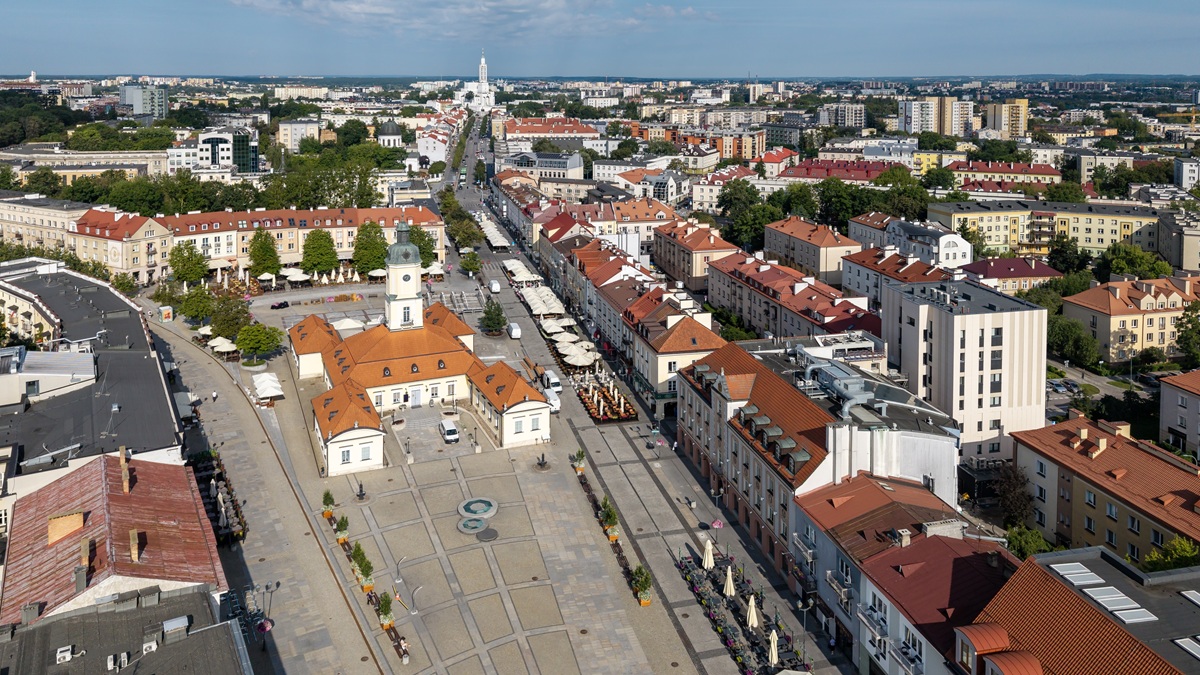 Polskie miasto śni o lotnisku. Miliony za trzy połączenia dziennie