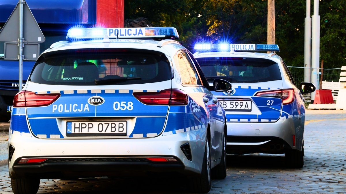 Traktowała chatbota jak swój pamiętnik. Do drzwi zapukała policja