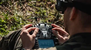 Dron Legion to nowy pomysł na przyspieszenie rewolucji dronów w Wojsku Polskim. Armia chce sięgnąć po umiejętności cywilów.