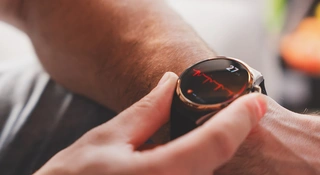 Smartwatch, który pasuje do każdej stylizacji? Mówisz niemożliwe, a ja mówię HUAWEI WATCH 6 Pro