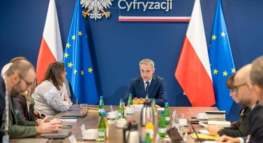 Big Techy obiecują przestrzegać prawa. Wielki sukces ministra