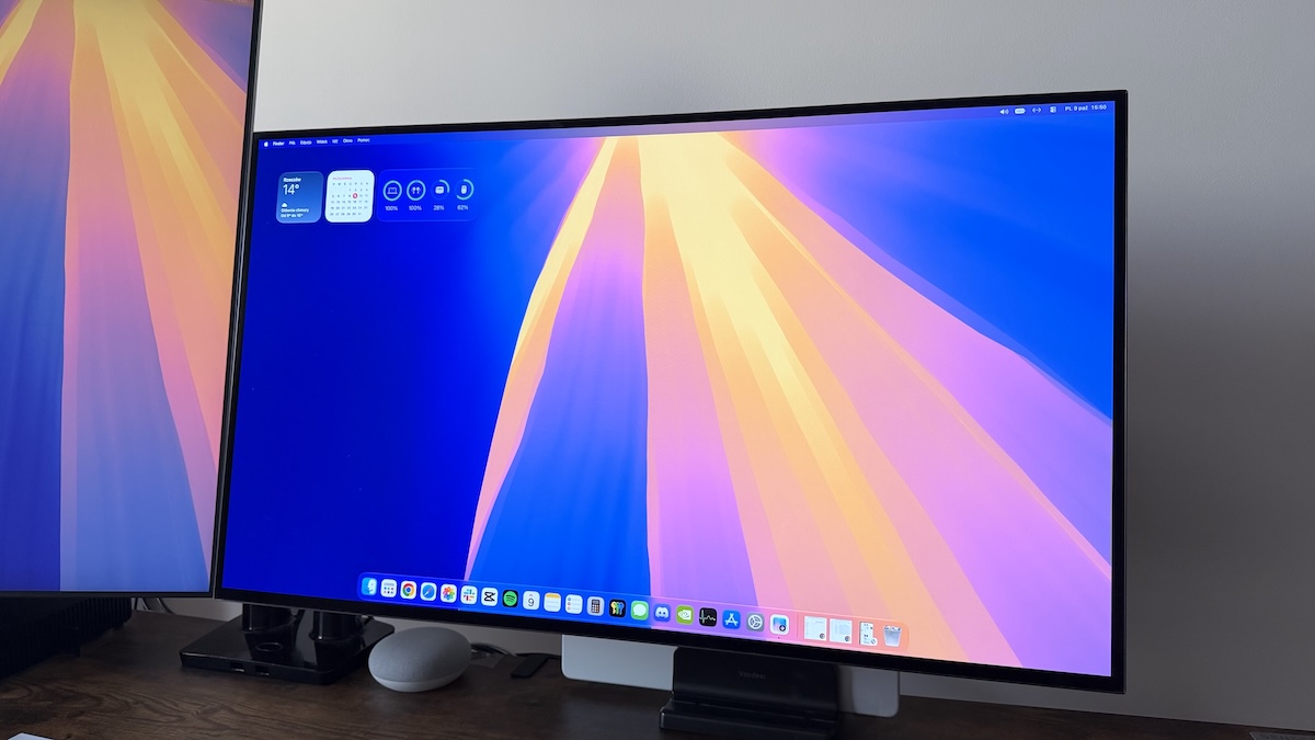 Korzystam z monitora OLED od pół roku. Było warto