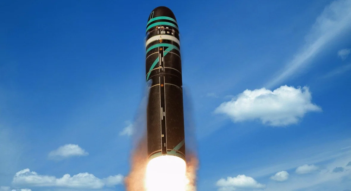 Image for Atomowy miecz Francji rusza do akcji. Przetestują potężną rakietę balistyczną