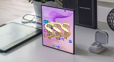 Z tego Samsunga wylewa się prestiż. iPhone Duo może się schować
